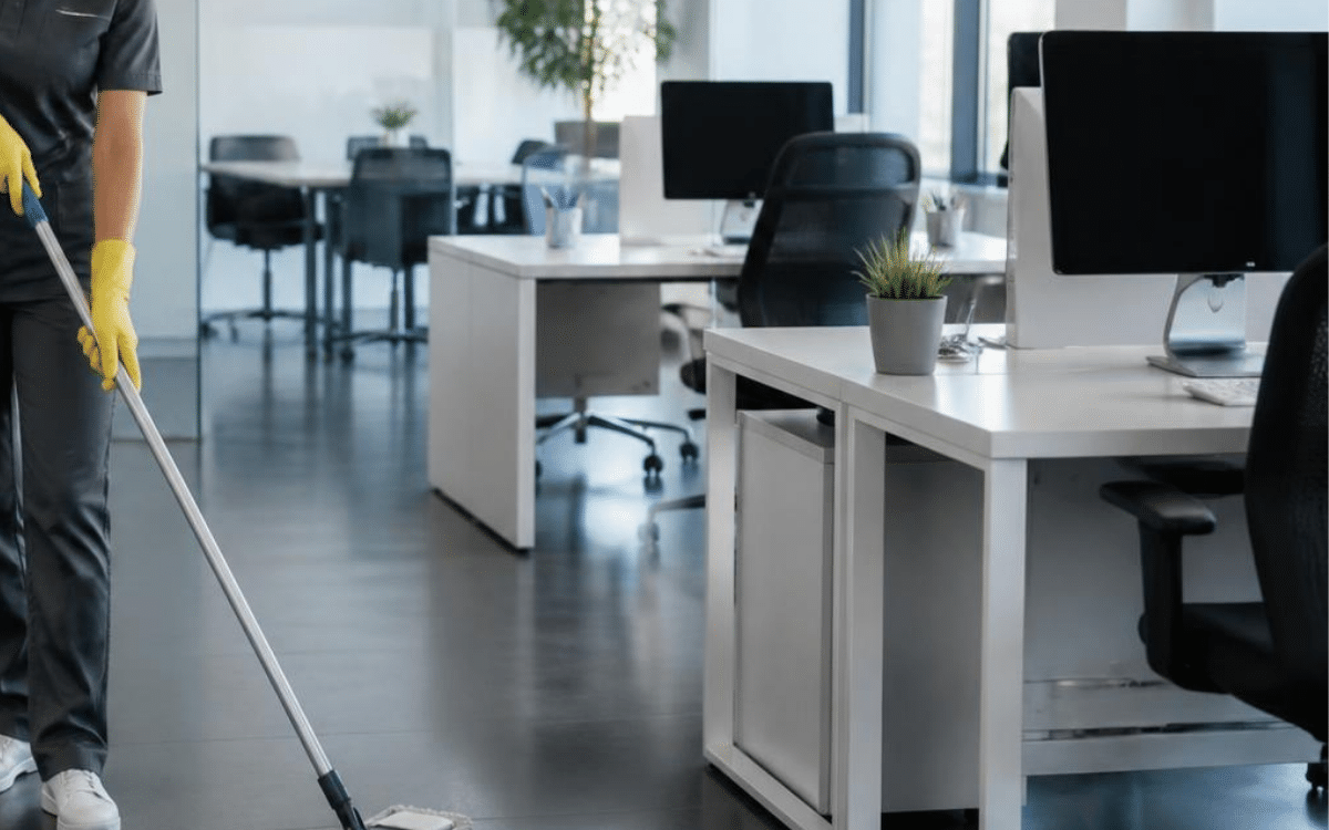 Professionelle Büroreinigung für saubere Arbeitsplätze durch JAY-COOL